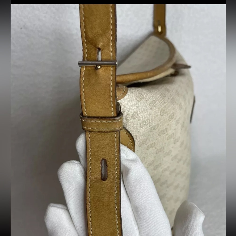 Gucci Vintage Canvas & Leather Bucket Shoulder Bag - Picture 15 of 16